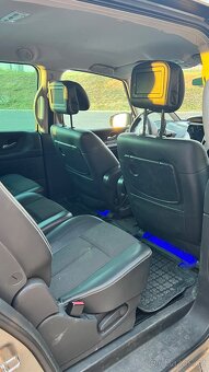 Renault Espace 7 míst 2011 - 12