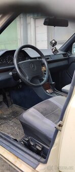 Mercedes-Benz W 124 250D Náhradní Díly - 12