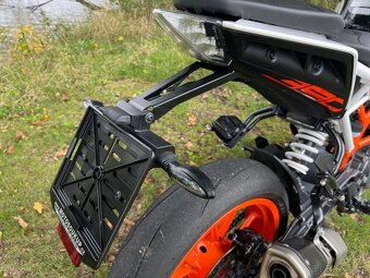 KTM 390 Duke - 12