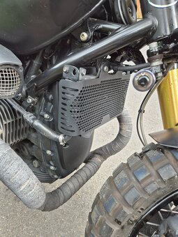 Bmw rninet - 12