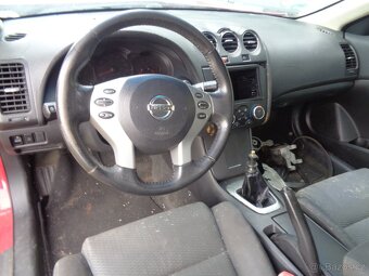Nissan Altima coupe 350, V6. - 12