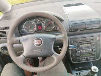 Prodám Seat Alhambra 1.9 TDI 7 místne - 12