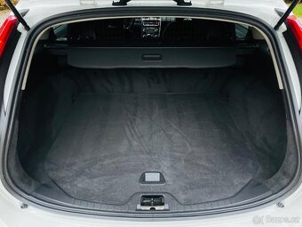 Volvo V60 2.0D 120KW 5VÁLEC MANUÁL BEZ KOROZE - 12
