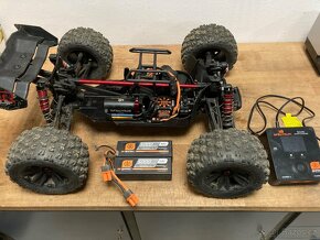 Arrma kraton 6s - 12