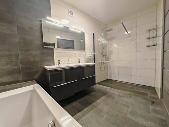 Prodej bytu 6kk 279 m² Brno Ivanovice - Česká - 12