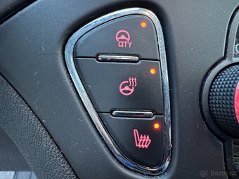 Opel Corsa 1,2 i,51kW,DRIVE,1.maj,původČR - 12