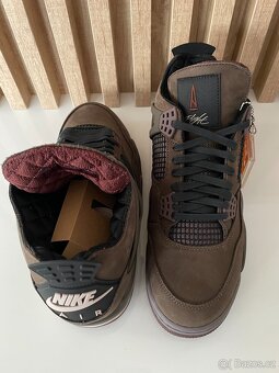 Air Jordan 4 Dark Mocha US10/EU43 - 12