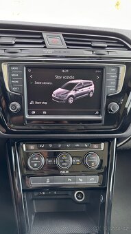 VW Touran 2.0tdi 7mist Full výbava Top stav Matrix - 12