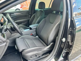 Insignia Country Tourer 2,0 Bi-turbo 210k,4x4,AUT,ČR,DPH,1.M - 12