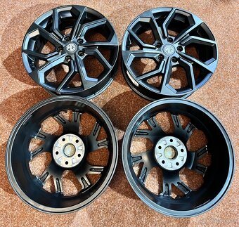 5x112 R17 MG ZS EV - originál hliníkové disky - 12
