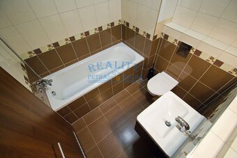 Prodej bytu 2+kk, 40,3m2, Farkašova ul., Praha  - Kyje - 12