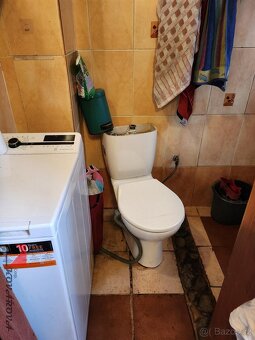 Patrový rodinný dům 2+1 se zahradou, Kladno-Dubí, okr. Kladn - 12