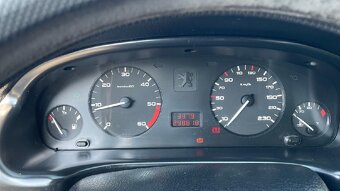 Peugeot 406, 2.0 HDI 66KW, RV 4/2000 - 12