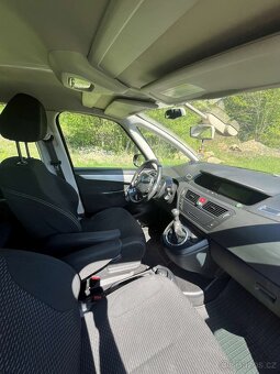 Citroen C4 Grand Picasso - 12