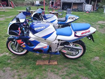 Prodám Suzuki GSX-R 600 SRAD - 12