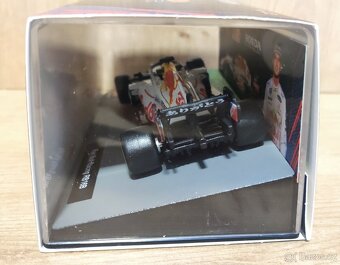Max Verstappen - Redbull Racing - Turecko Honda white libery - 12