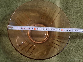 Prodám sadu skleniček: 18+4+6 ks a skleněný tác a mísu - 12