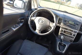 Toyota Corolla Verso 1.6 VVT-I 81KW DIGIKLIMA - 12