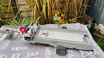 Prodám RC auta + spoustu náhradních dílů a doplňků - 12