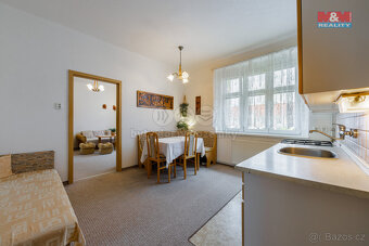 Prodej bytu 3+1, 78 m², Karlovy Vary, ul. Nad Dvorem - 12