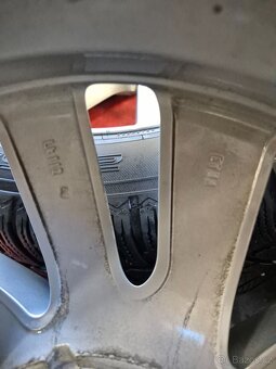 ŠKODA ALU 6,5J x 17’’ ET 38 215/65 R17Bridgestone 5.5mm - 12