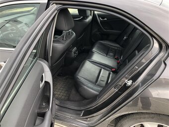 Honda Accord 2.2l iDTEC EXECUTIVE / Výkon: 132 kW (179 koní) - 12