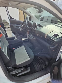 CITROËN Berlingo XL 1.5 BlueHDi 130 S&S EAT8 SHINE PROFI+ - 12