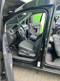 Volkswagen Caddy Maxi 2.0 CNG 80 kW, 7 míst, r. 2012, ČR - 12