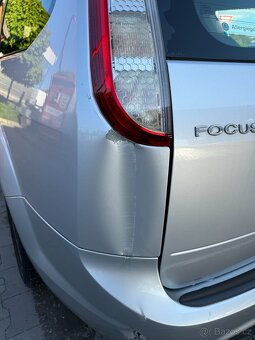 Ford Focus 2010 - 12