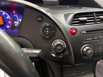 Honda Civic 1,3 i SPORT 77.000KM TOP - 12