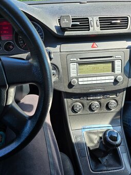 Volkswagen Passat Variant B6, 1.6 FSI - 12