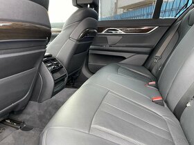 BMW Řada 7, BMW 730d XDrive Najeto 69000km - 12
