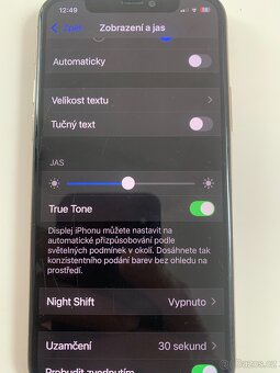 iPhone 11 pro 256gb - 12