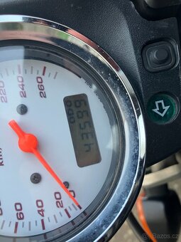 Honda CB600F Hornet - 12