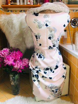 saty#hostnasvatbu# kvetinove# spolecenske#bodycon - 12