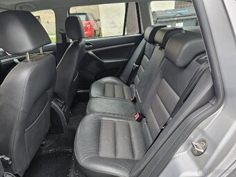Škoda Octavia II 2.0TDI - VADA MOTORU - 12