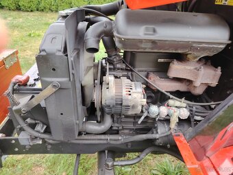 Malotraktor Mitsubishi + vlečka - 12