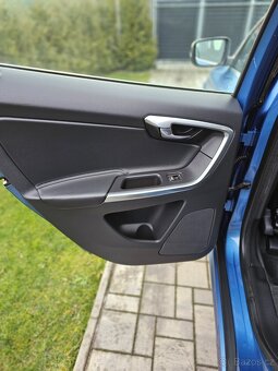 Volvo XC60 2,0 D4 140 kw - 12