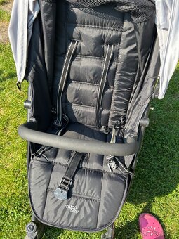 VALCO Kočárek SNAP 4 BLACK s polohováním šedá - 12