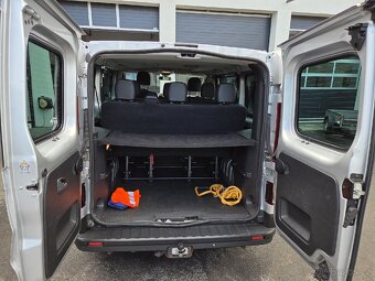 Renault trafic 3 - 12