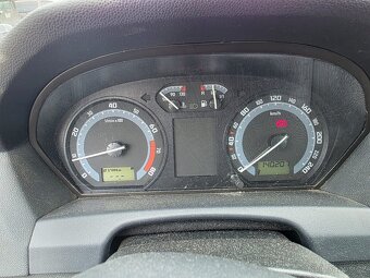 Skoda Fabia 2.0MPI - 12