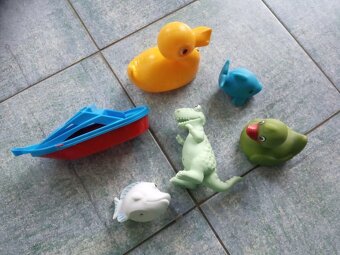 Tatra, náklaďák, bagr,popeláři, koník, Lego, hračky do vody - 12