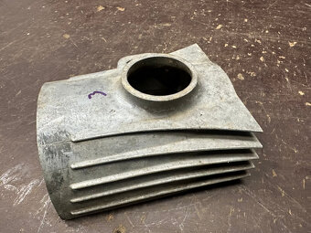 Predám kryt karburátoru JAWA ČZ 125 175 250 - 12