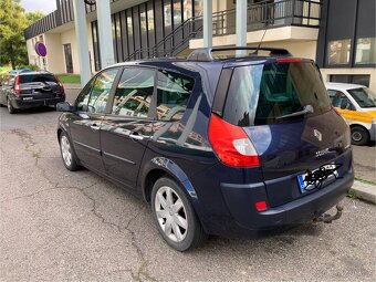 Renault Grand Scenic 2.0DCI 110 kW - 12