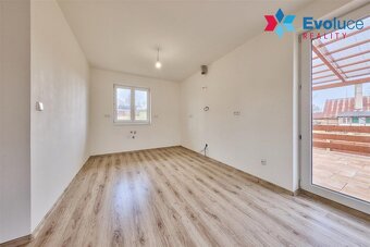 Prodej novostavby rodinného domu 4+kk se zárukou - 12