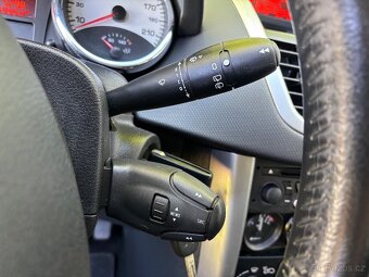 Peugeot 207,  1.6 88 kW Klima Tažné Nehavar. - 12