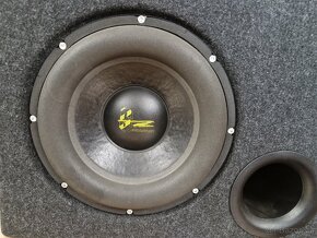 Subwofer GROUND ZERO RADIOACTIVE+zesilovač BLAUPUNKT - 12