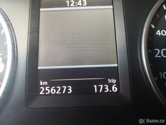 Volkswagen Tiguan 2.0 TDi 4Motion XENON ALCANTARA NAVI TAŽNÉ - 12