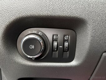 Opel Corsa 1,3 CDTi Serviska, Tažné, Klima - 12