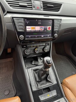 Škoda Superb - 12